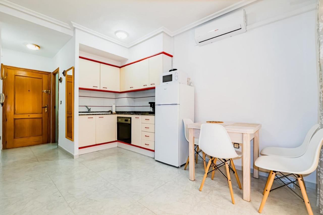 Apartamento Alegria Id105 Torrevieja Bagian luar foto