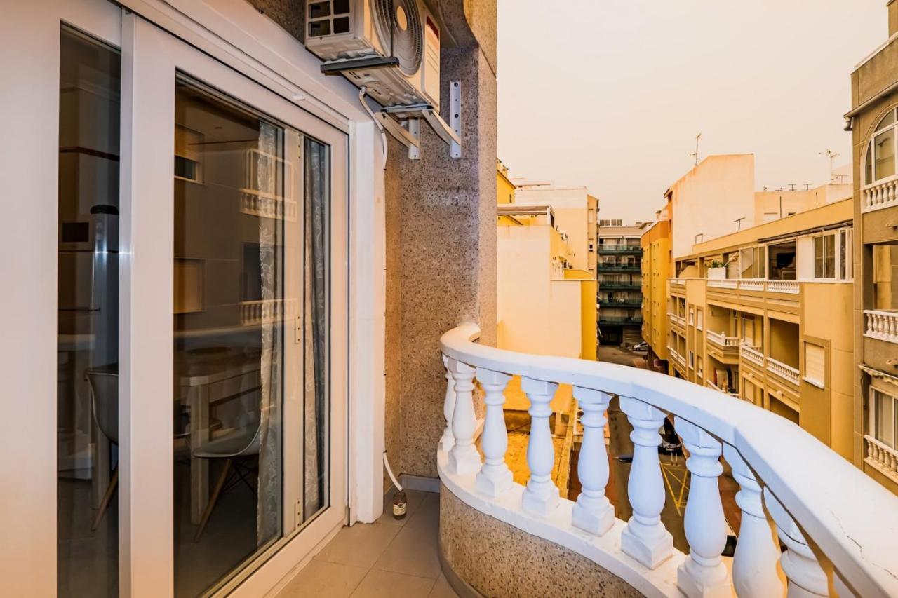 Apartamento Alegria Id105 Torrevieja Bagian luar foto