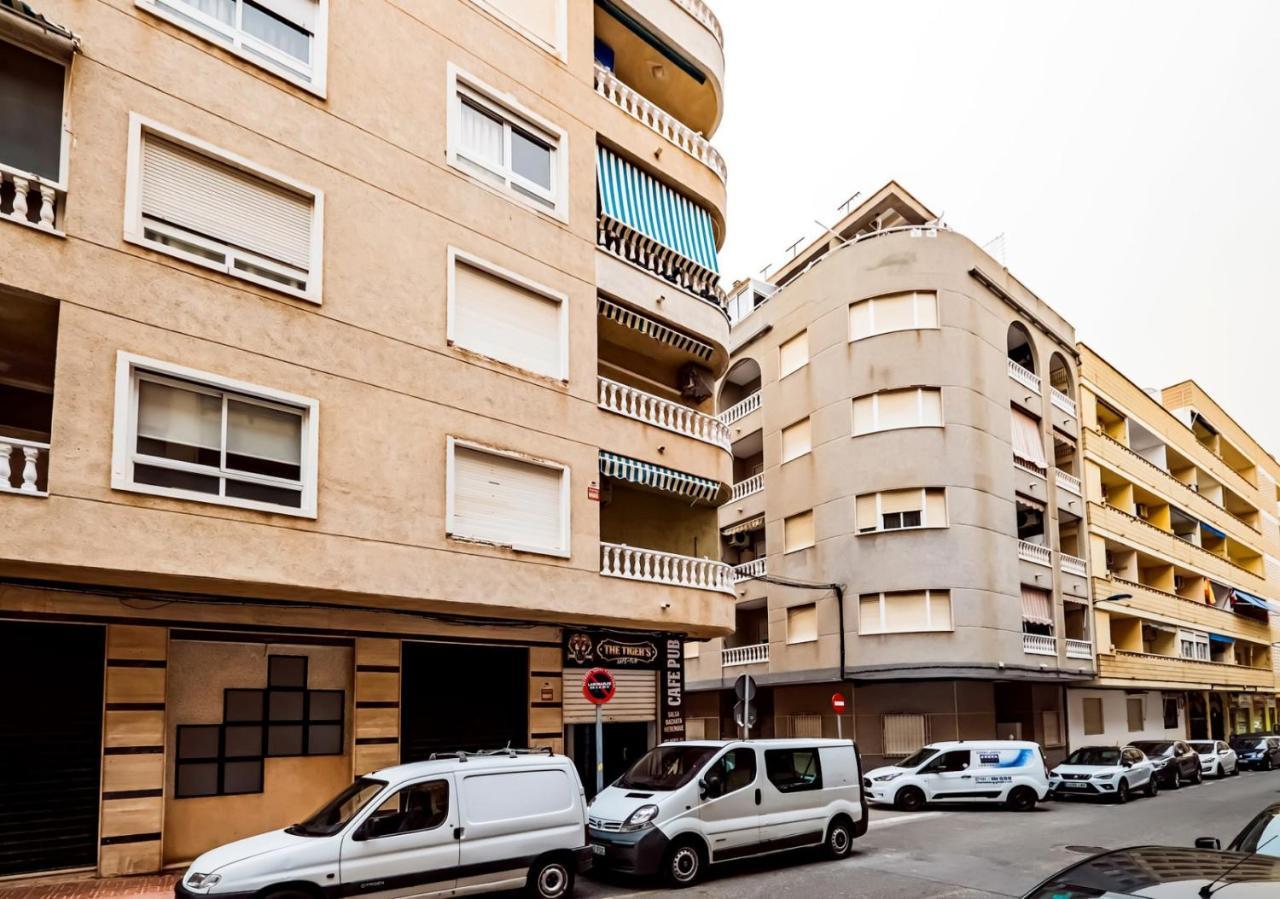 Apartamento Alegria Id105 Torrevieja Bagian luar foto